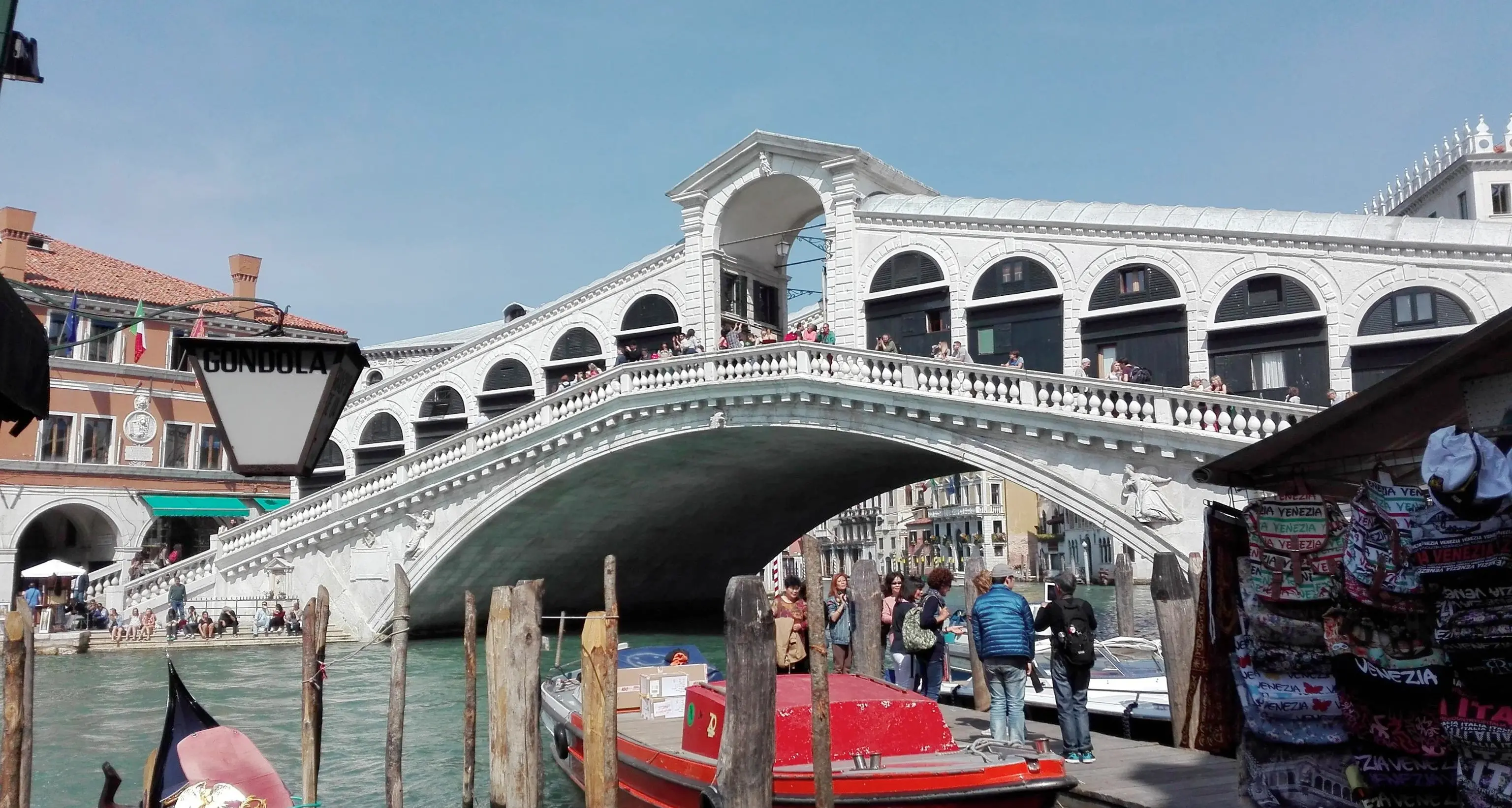 «Metti una bomba a Rialto» Fermata cellula jihadista