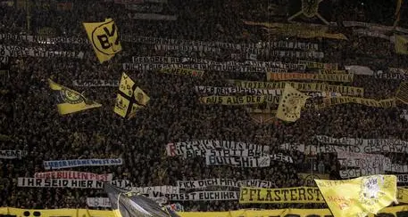 Bundesliga: torna la violenza in Germania