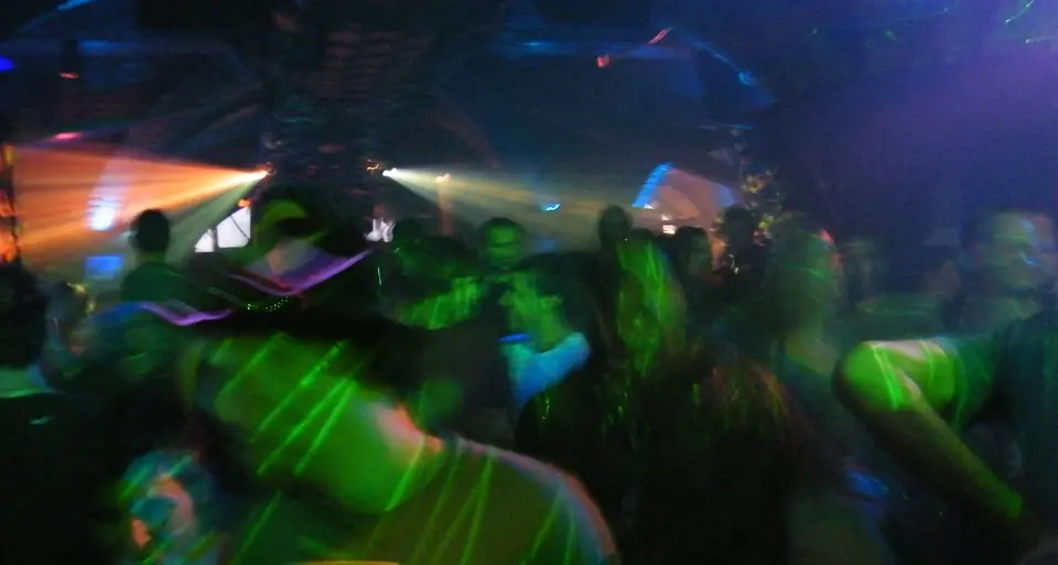 Il «club privato» discoteca chiuso dal Questore: troppe risse e schiamazzi