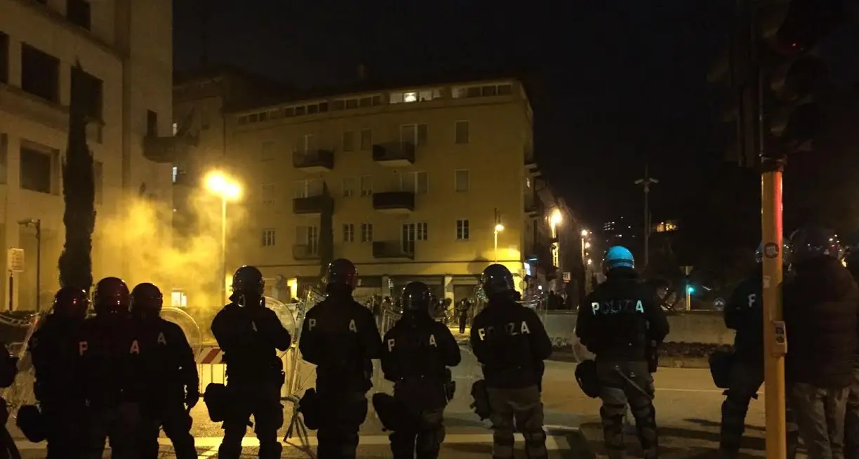 Scontro sulle Foibe: in piazza Casa Pound e Anarchici