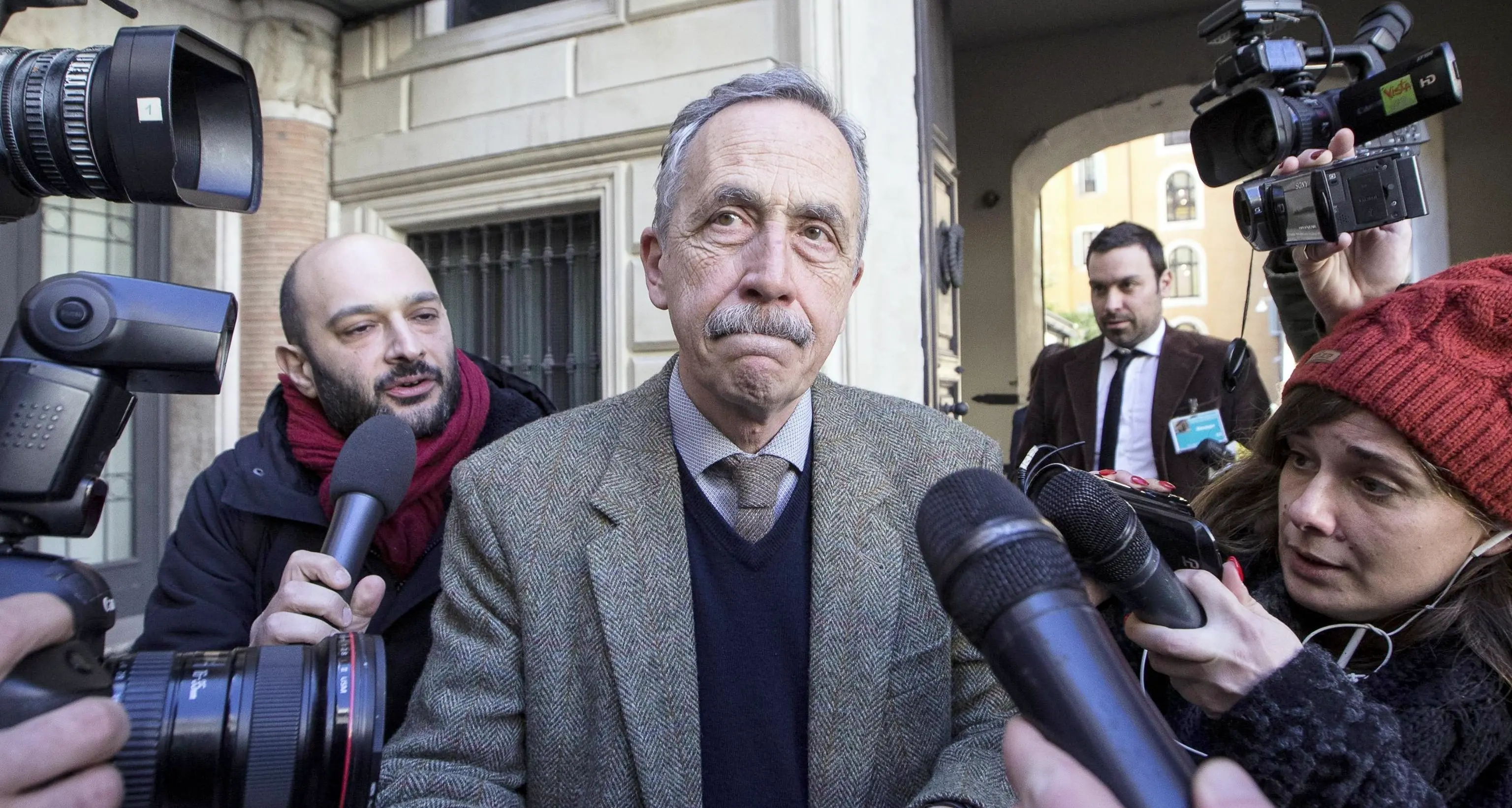 Caso Raggi, Berdini si dimette «Pensano solo allo stadio»