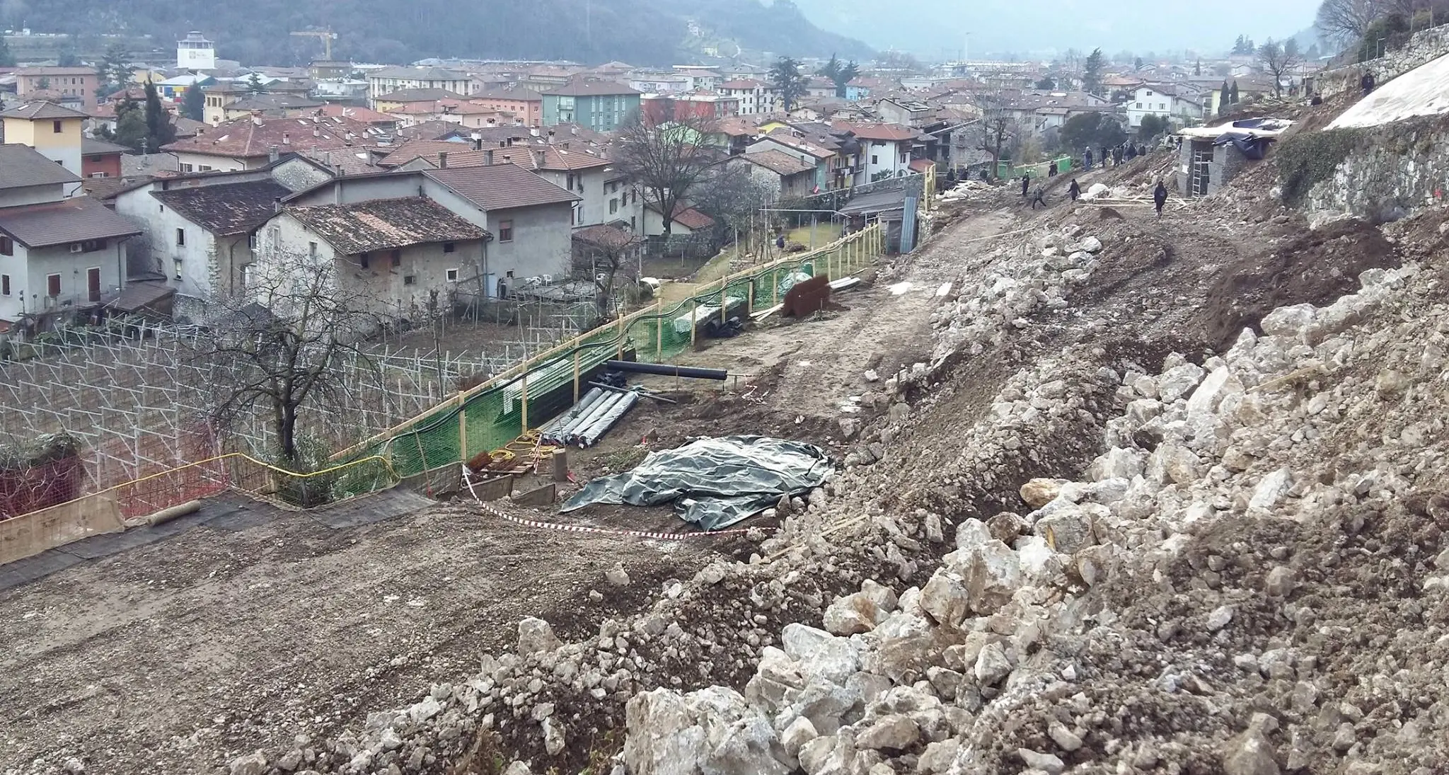 «La Provincia sul vallotomo gioca con la vita della gente»