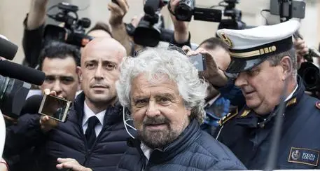Grillo: elezioni a giugno «La pazienza ha un limite»