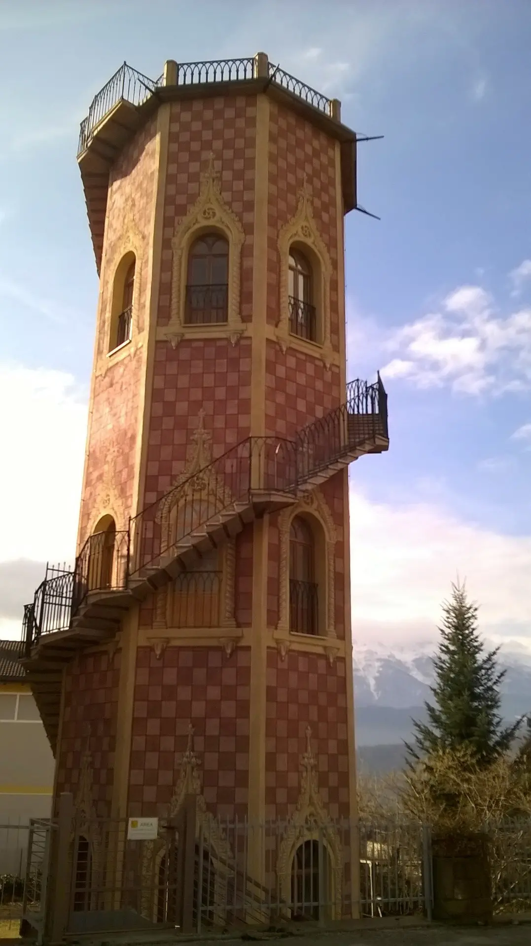 Torre Belvedere restaurata ma ancora inaccessibile