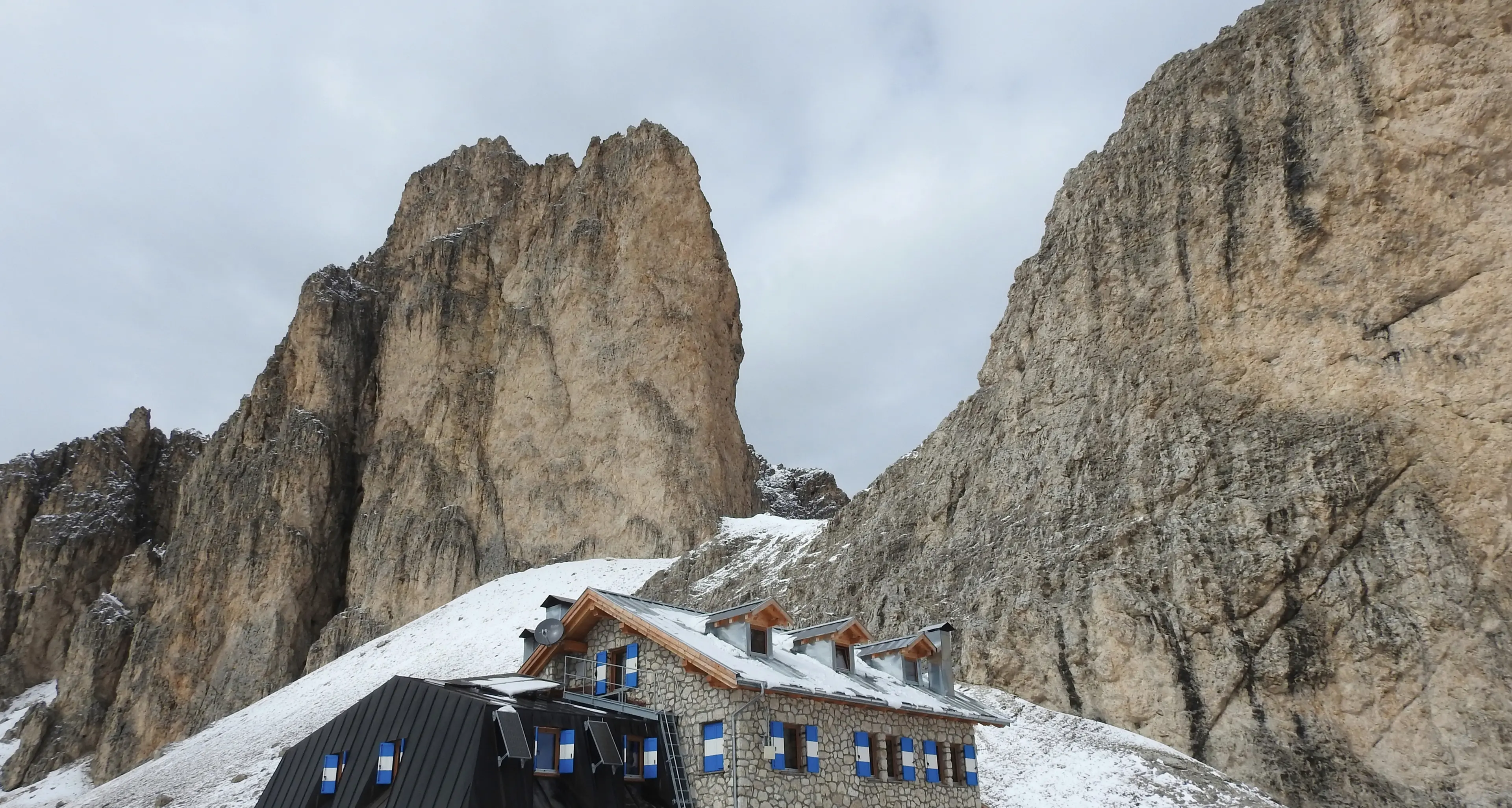 «Mollo tutto per un rifugio» Antermoia, 98 domande