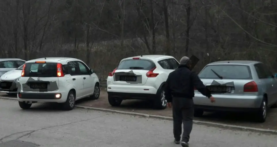 Tornano i parcheggiatori abusivi Segnalazioni all'ospedale Santa Chiara