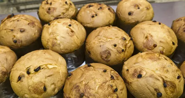 Fino a 3 kg in più con le Feste, decalogo \"smalti-panettone\"