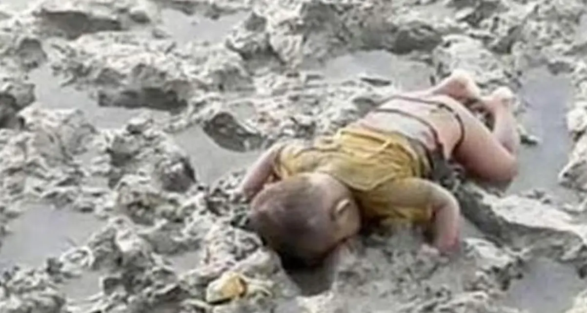 Come Aylan: annegato a 16 mesi in fuga dalla repressione