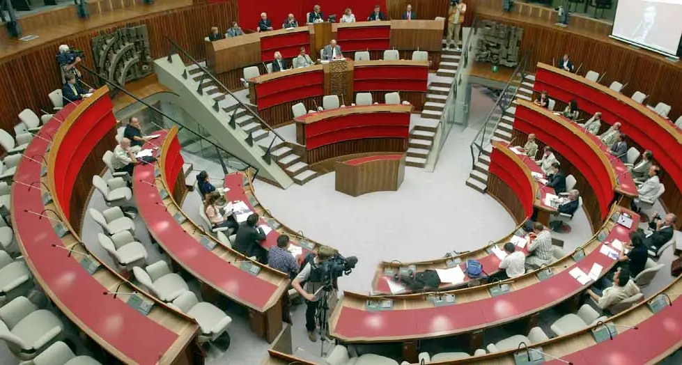 Vitalizi, nuova mazzata sugli ex consiglieri