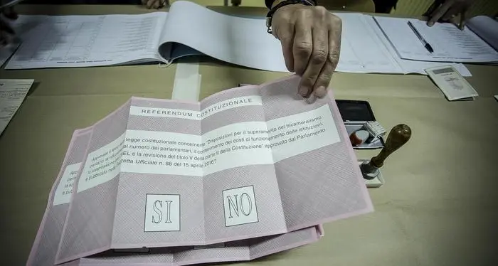 Primi dati sull'affluenza: alle 12 ha votato il 19,6%