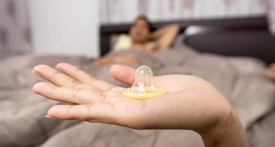 Civettini sulla contraccezione «Causa l’aumento di aborti»