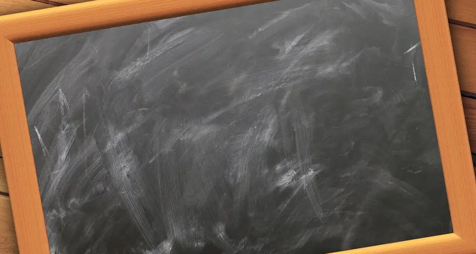 Scuola, tempo di iscrizioni: moduli per 15.000 Si parte domani: tre settimane di tempo