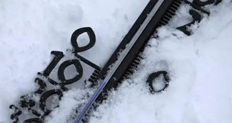 Una notte di freddo e gelo ecco le temperature e domani nevica a 1200 metri