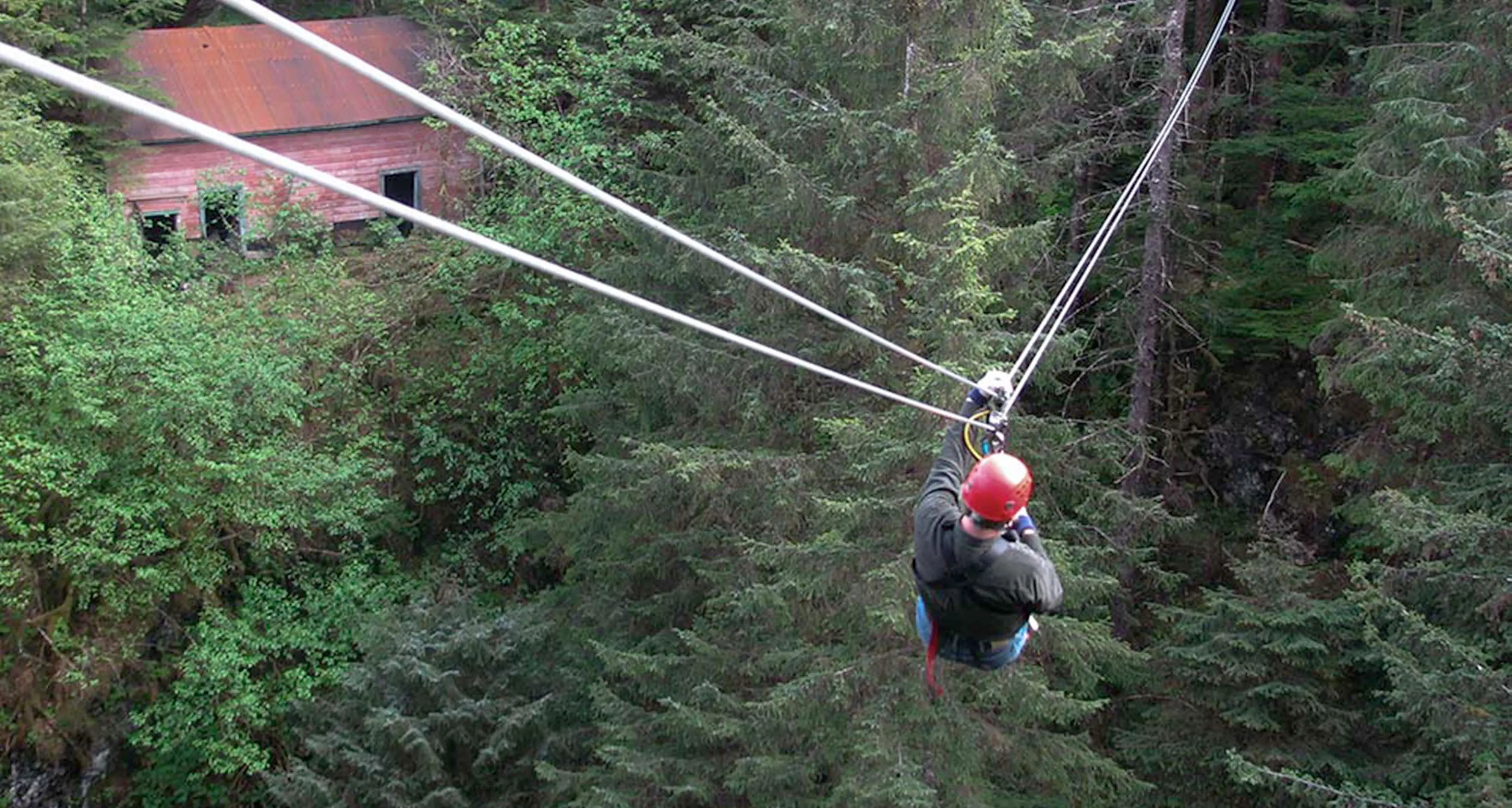 In «volo» da Malga del Dosso Progetto «zipline» in val di Sole