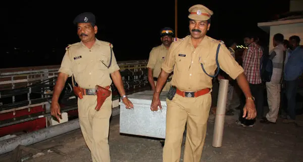 India: sedicenne uccide un bimbo Ne mangia la carne e beve il sangue