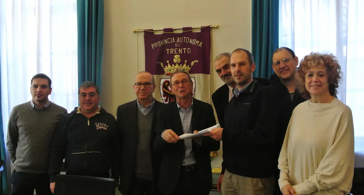Petizione popolare con 600 firme per una Provincia più trasparente
