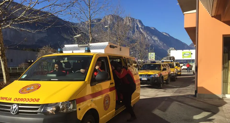 Squadre del Soccorso Alpino partite per aiutare all'Hotel Rigopiano