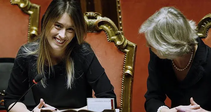 Manovra, il governo pone la fiducia