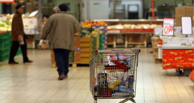 Trento, da Esselunga a Carrefour grandi catene a caccia di spazio