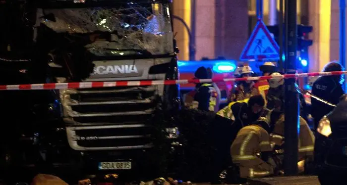 La strage di Berlino Bufera sull'intelligence