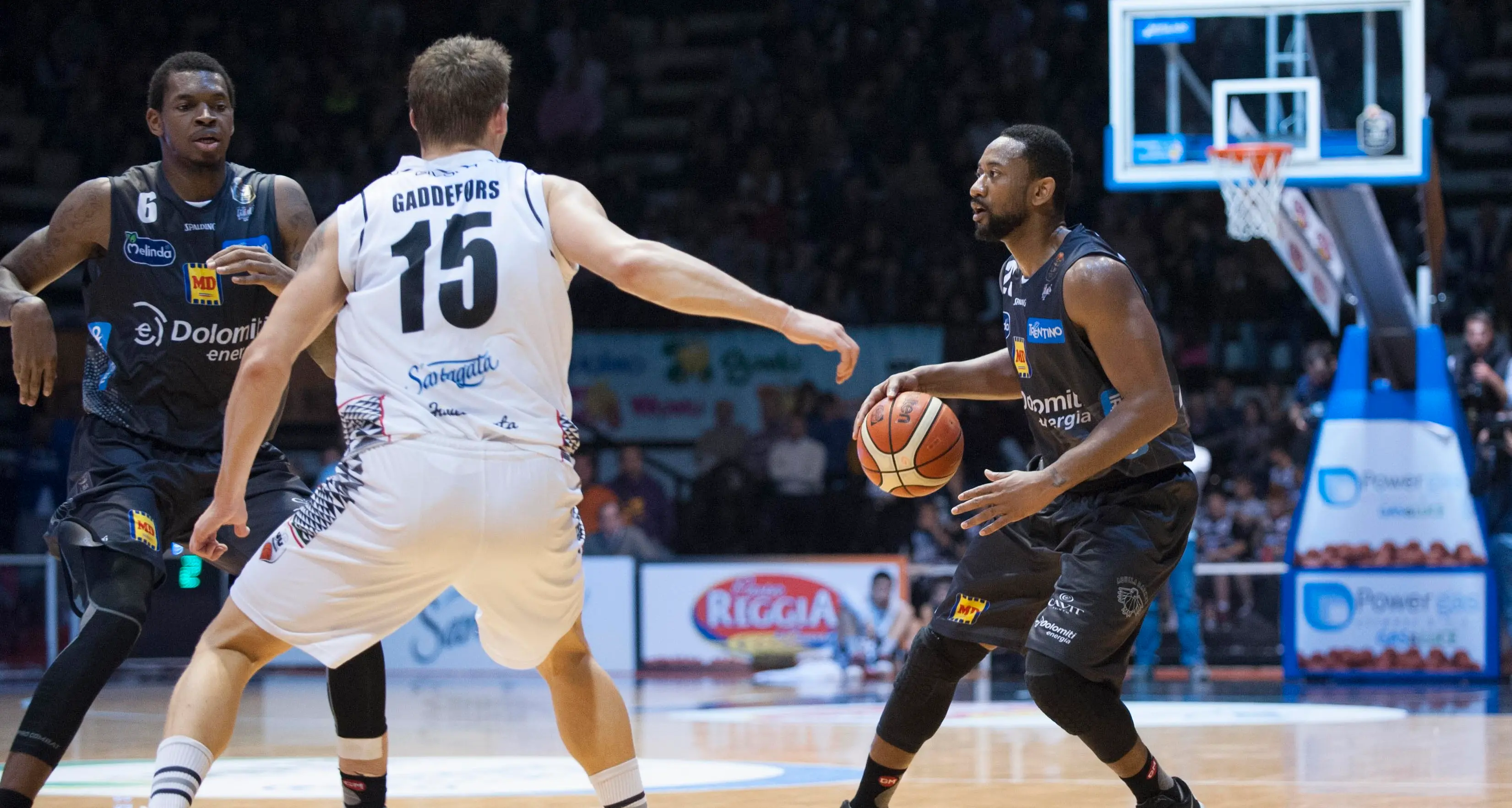 Una brutta Aquila sconfitta a Caserta 84-67