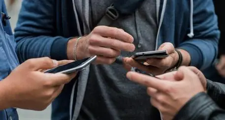 Il 94% ha cellulare ma non banda larga