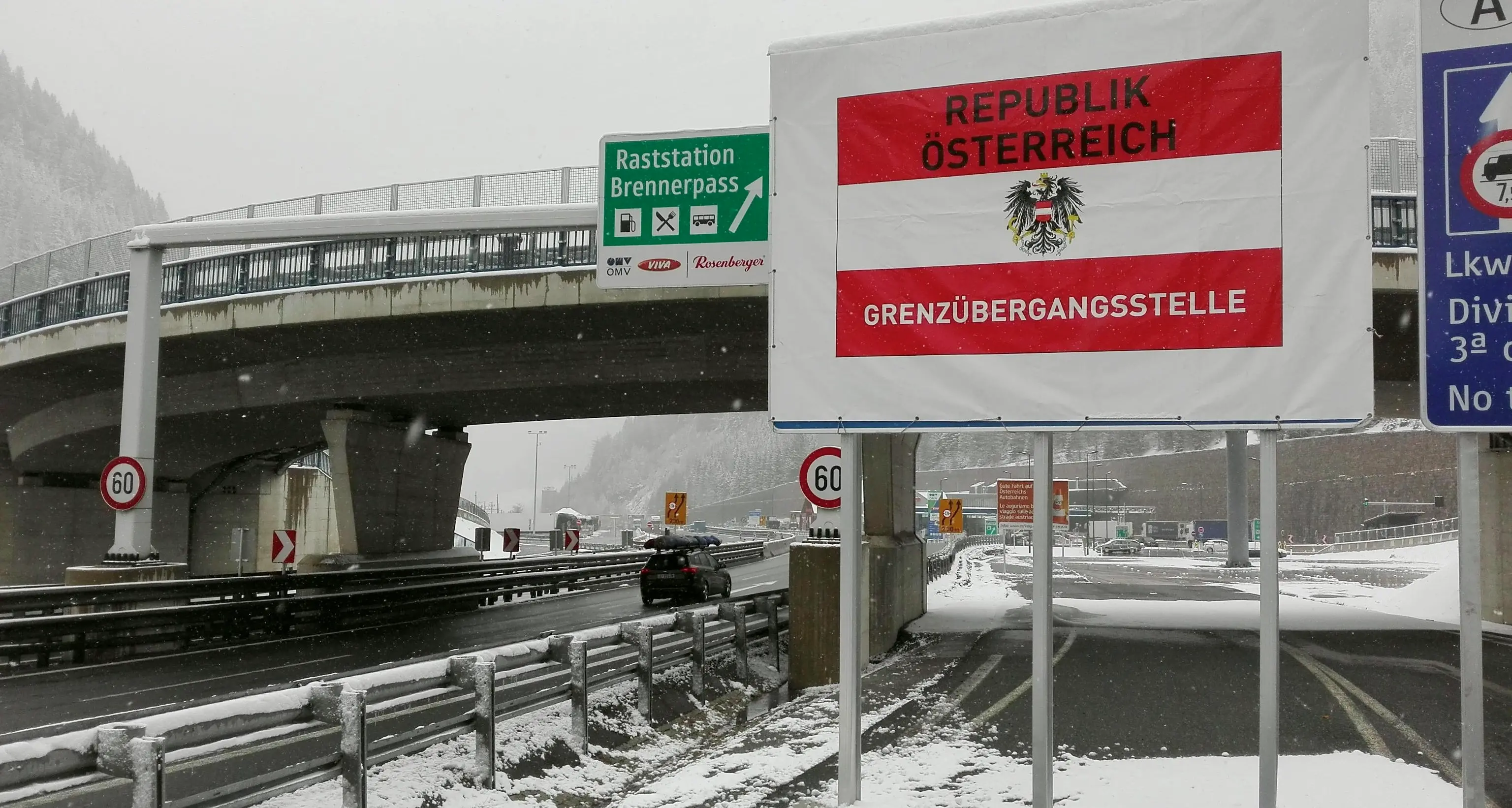 Il divieto di transito ai Tir in Tirolo Fra sei mesi anche per gli euro 5