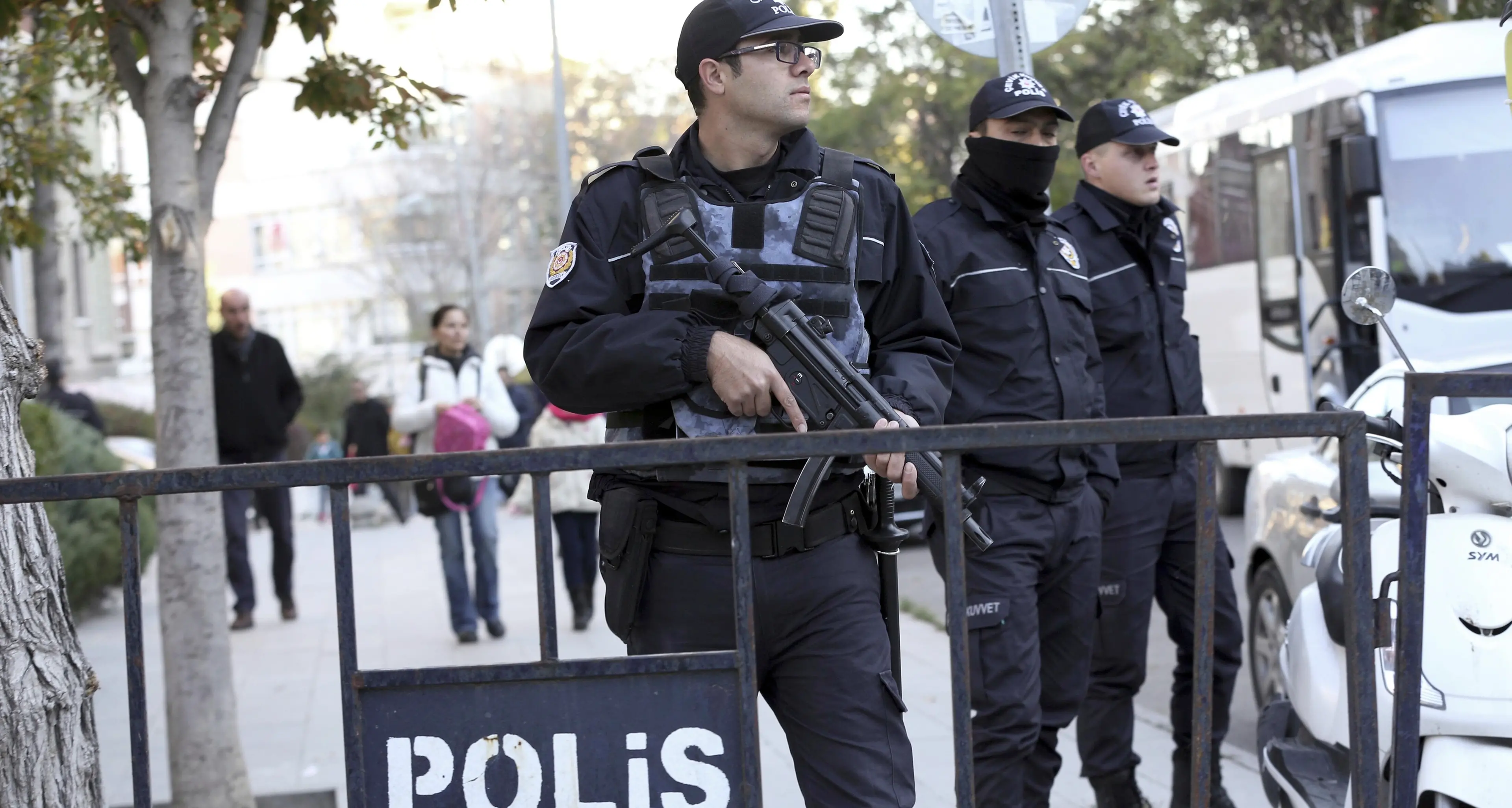 Deputati e giornalisti arrestati La Ue ora condanna la Turchia