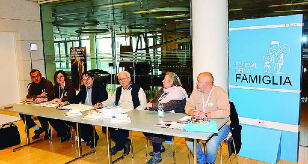 Festival Famiglia: Un figlio costa 8 mila euro all'anno