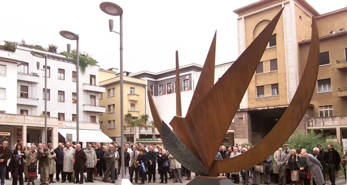 Da piazza Battisti alle Albere: trasloca il «Fiore Lunare»