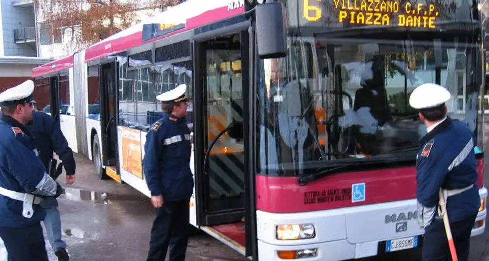 È ripartito il servizio bus dell'Enaip Ma solo per gli studenti inclusi nella «lista»