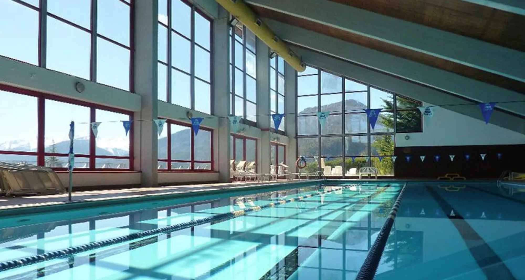 Escrementi in acqua Chiuse tre piscine