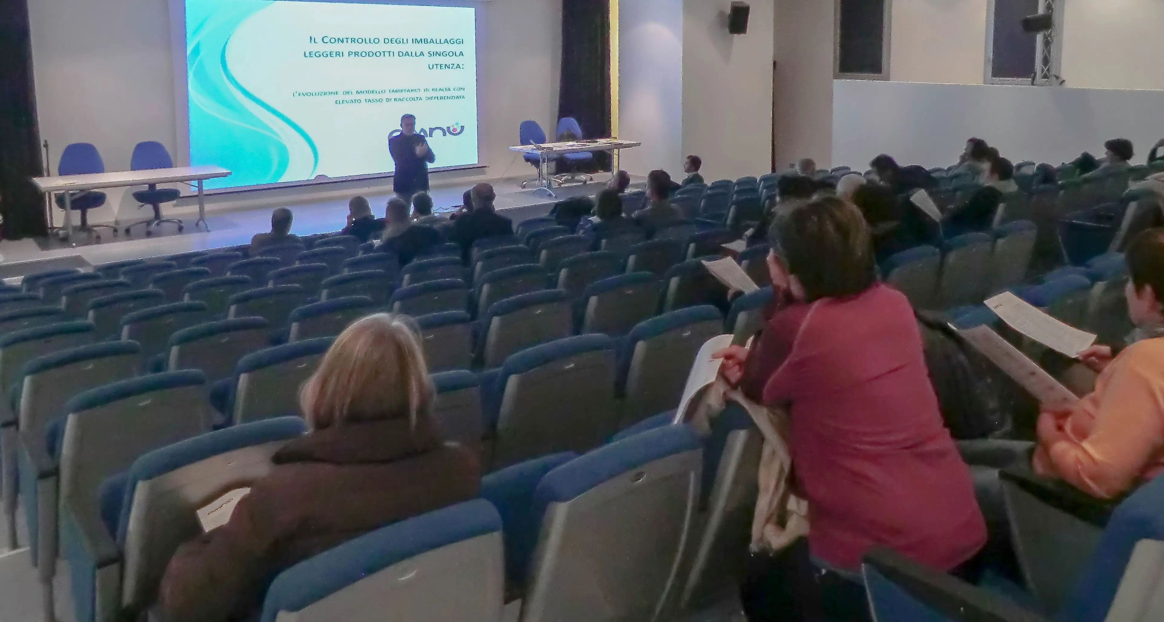 Serata sugli imballaggi snobbata dai perginesi