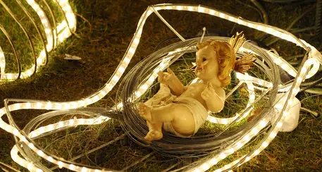 Prete non allestisce presepe, 'rispetto per altre religioni'