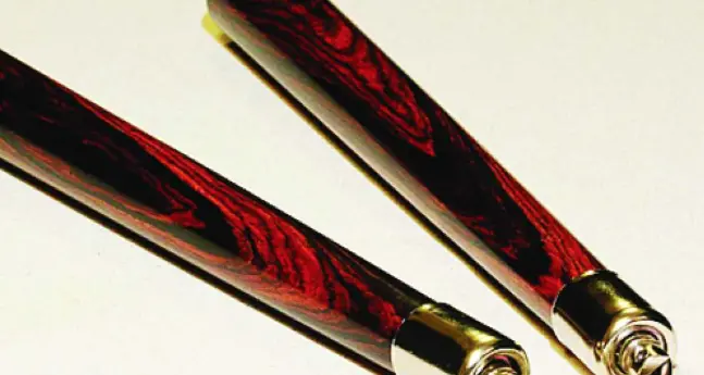 Ha un nunchaku da kung fu A processo: «È solo sport»