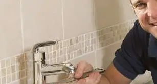 Gli artigiani che vengono sempre domani