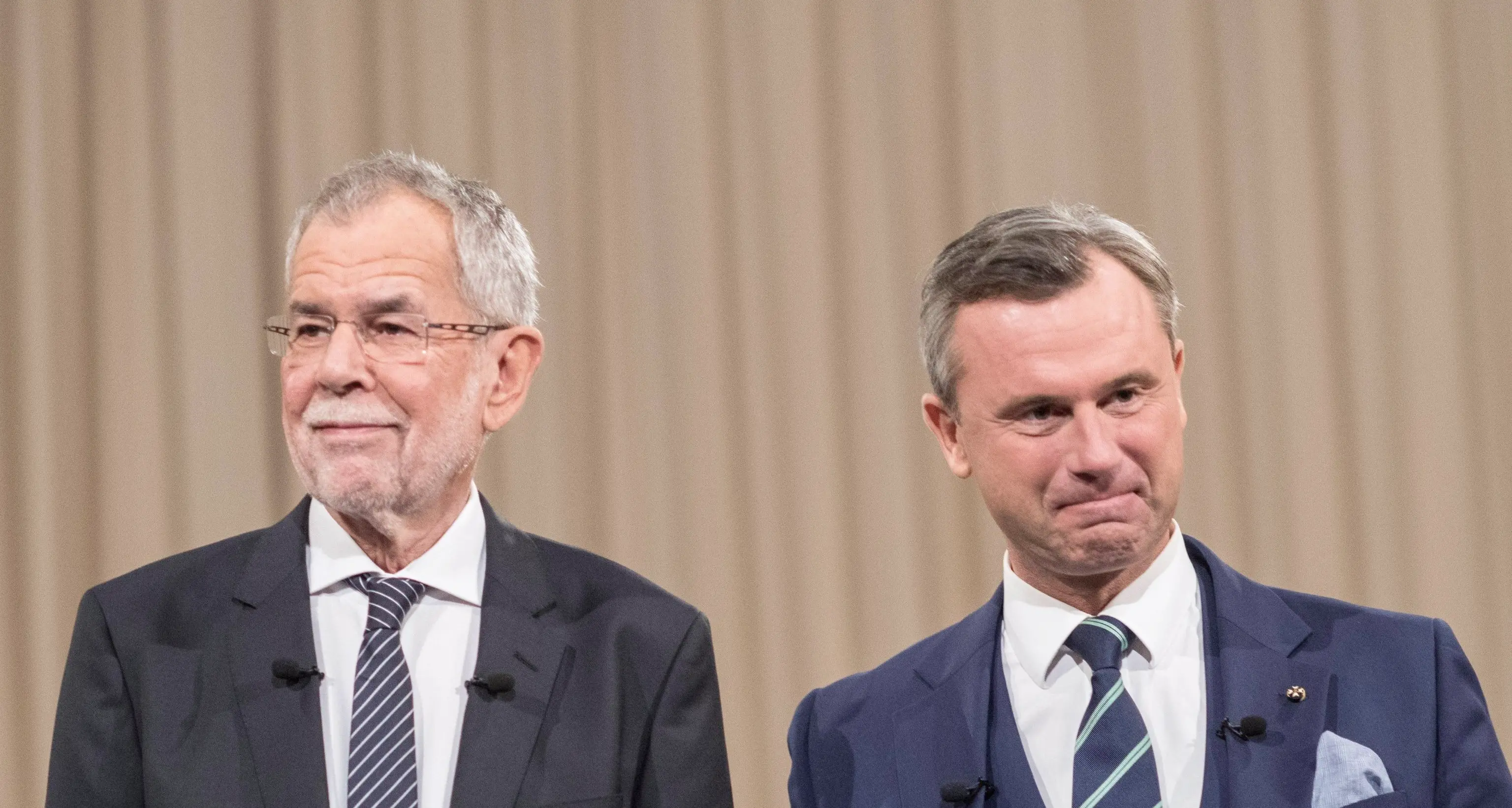 Austria, sfida all'ultimo voto tra Van der Bellen e Hofer