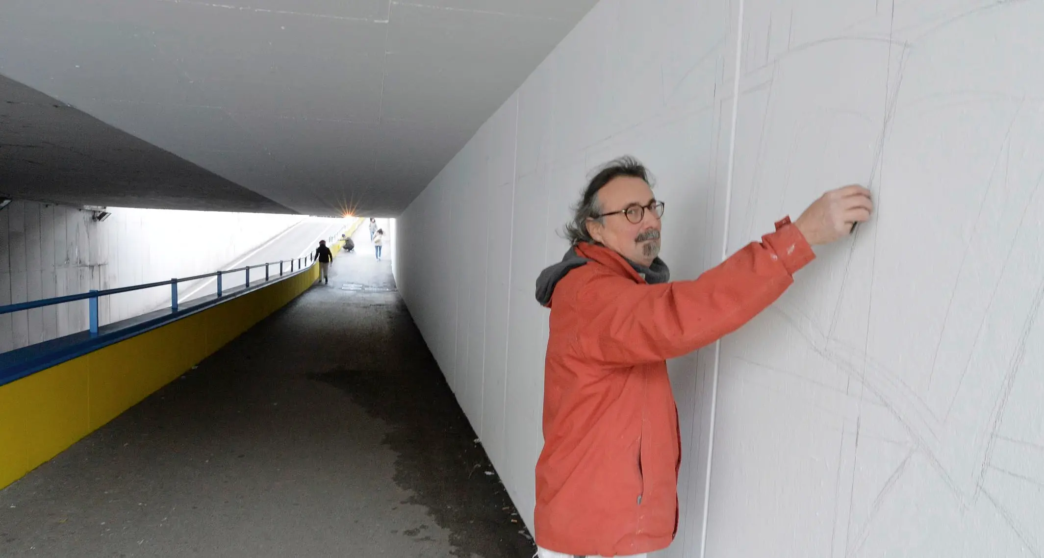 I murales di Rudi Patauner per abbellire il sottopasso