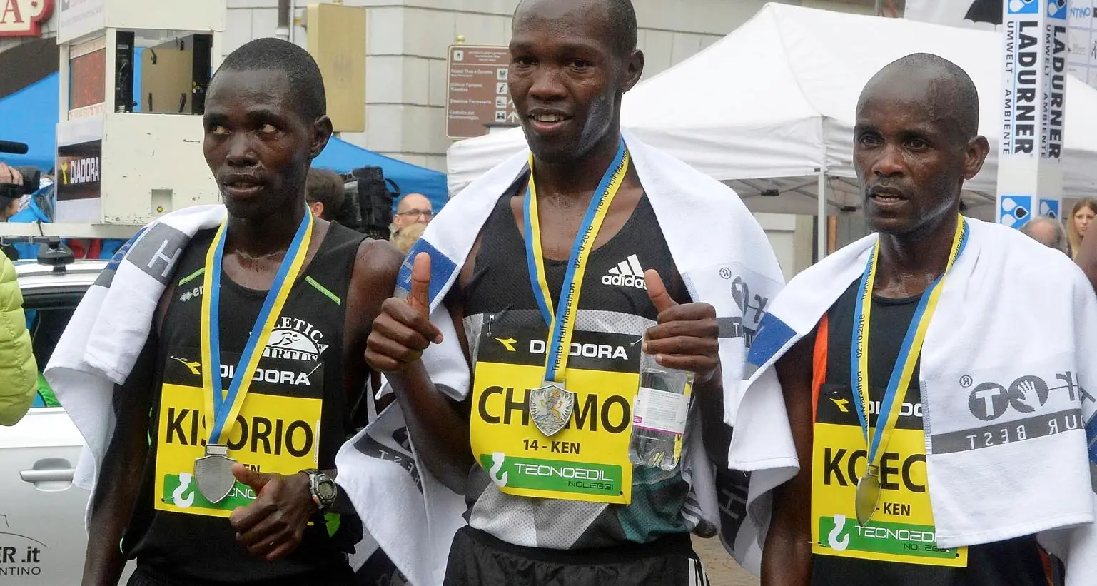 Half Marathon Vincono i keniani Victor Chumo e Angela Tanui
