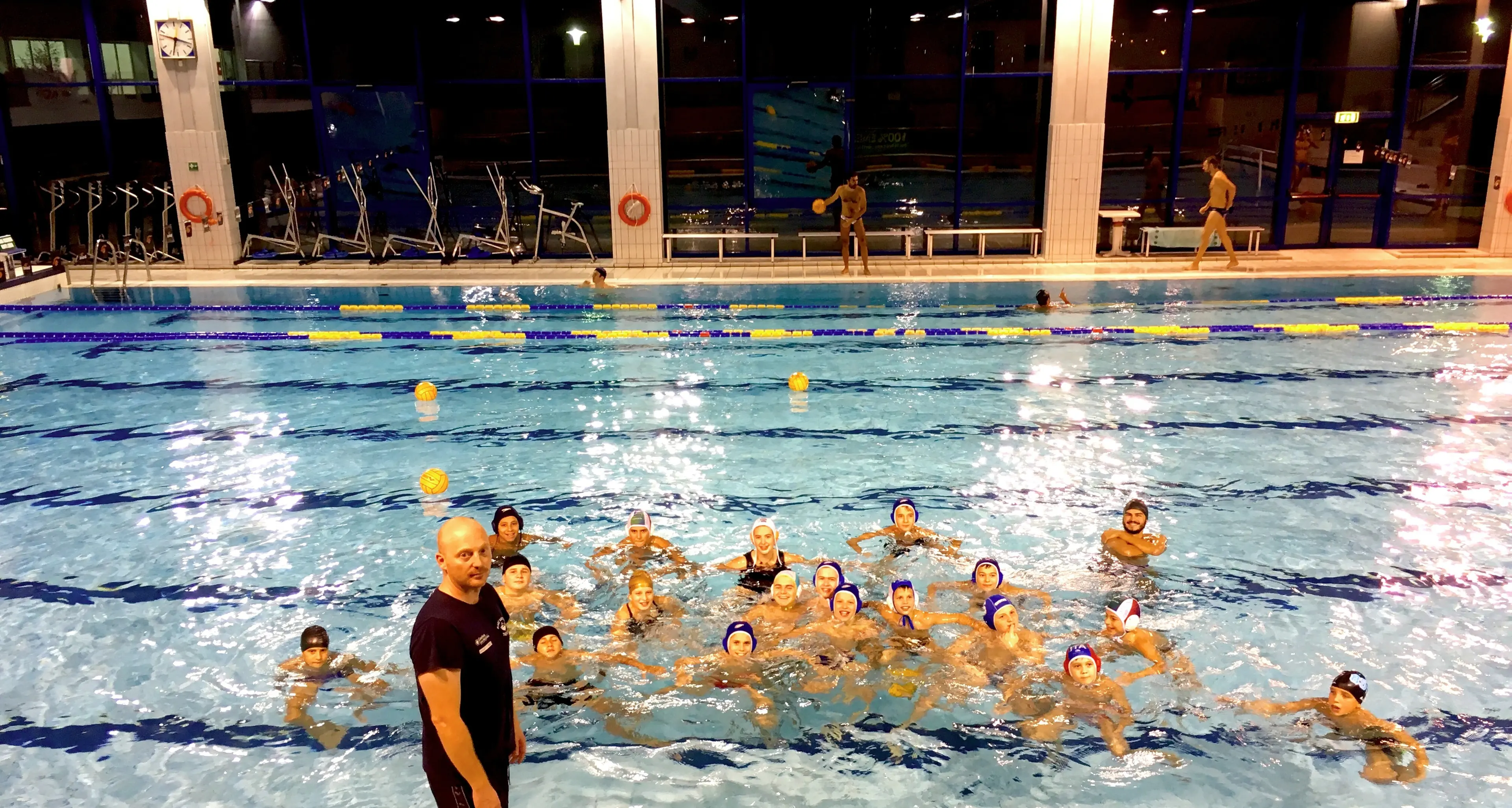 I ragazzini di Trento scoprono la pallanuoto