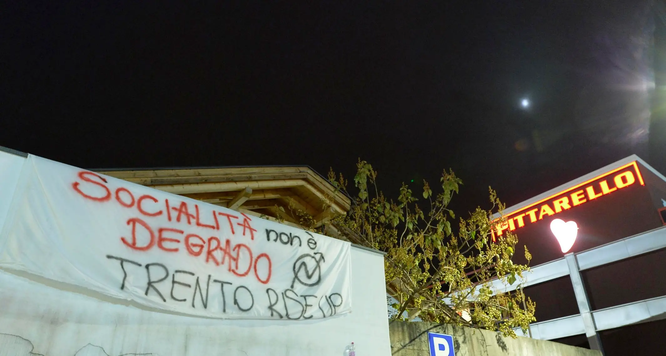 L’occupazione del magazzino di via Brennero sarà temporanea