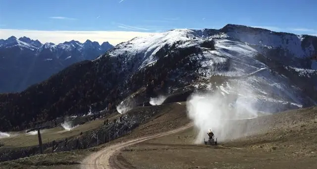 Cipra denuncia: cala la neve ma si insiste con gli impianti