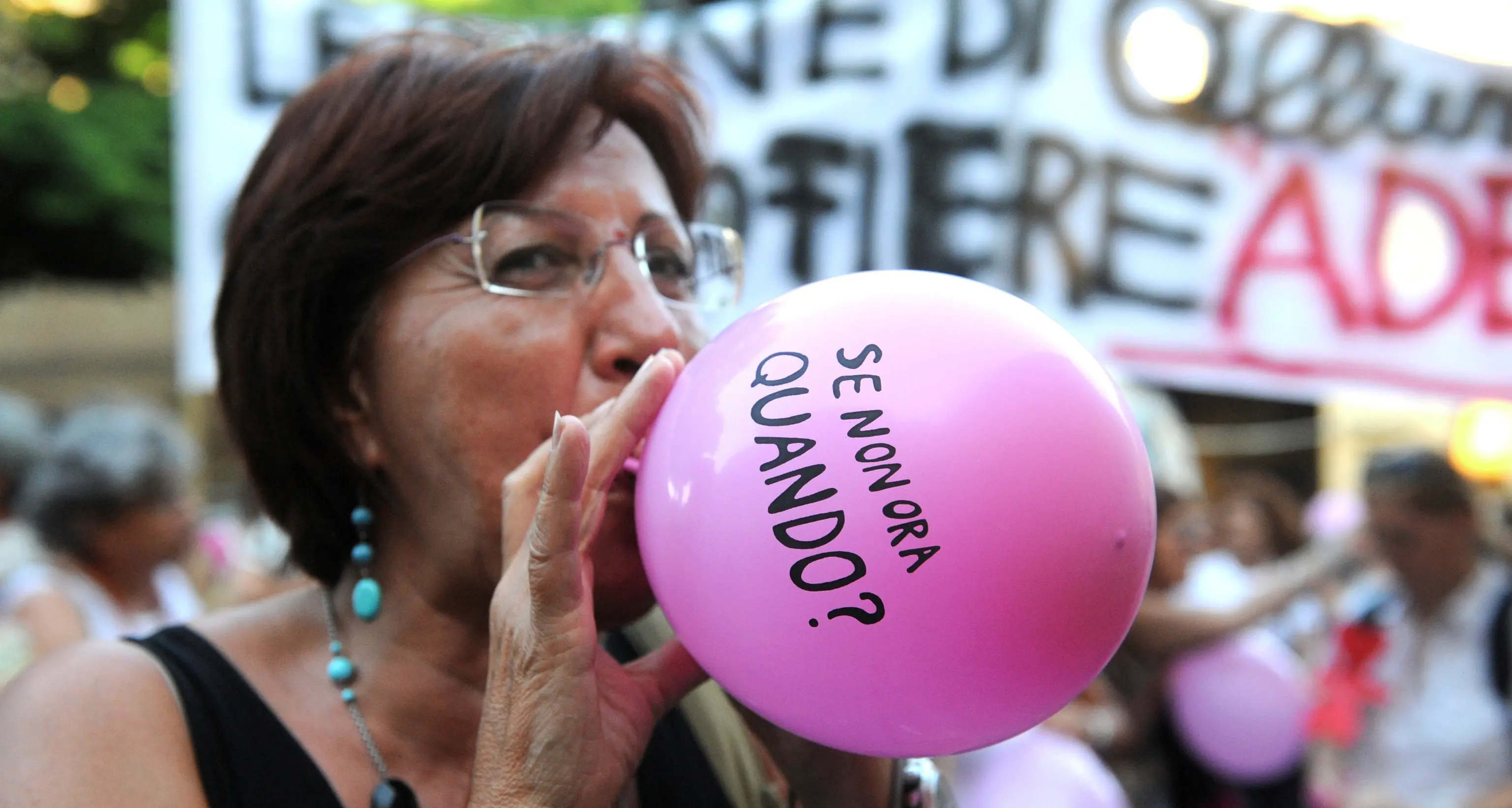 Più di 500 trentine e trentini oggi a Verona a manifestare contro il «Festival della famiglia»