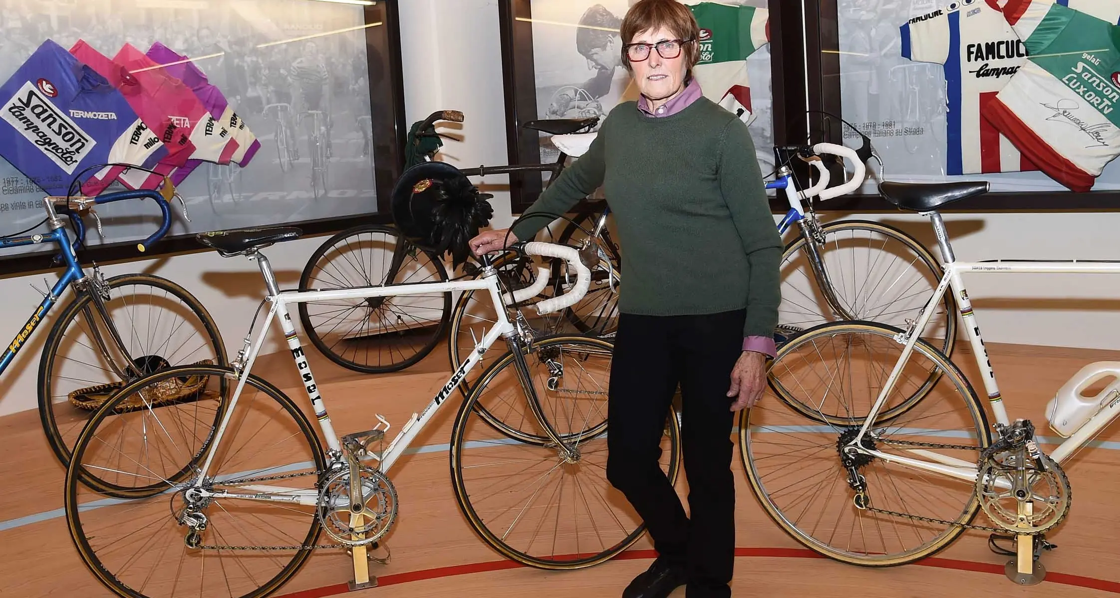 Festa con le glorie del ciclismo La «star» è Maria Canins