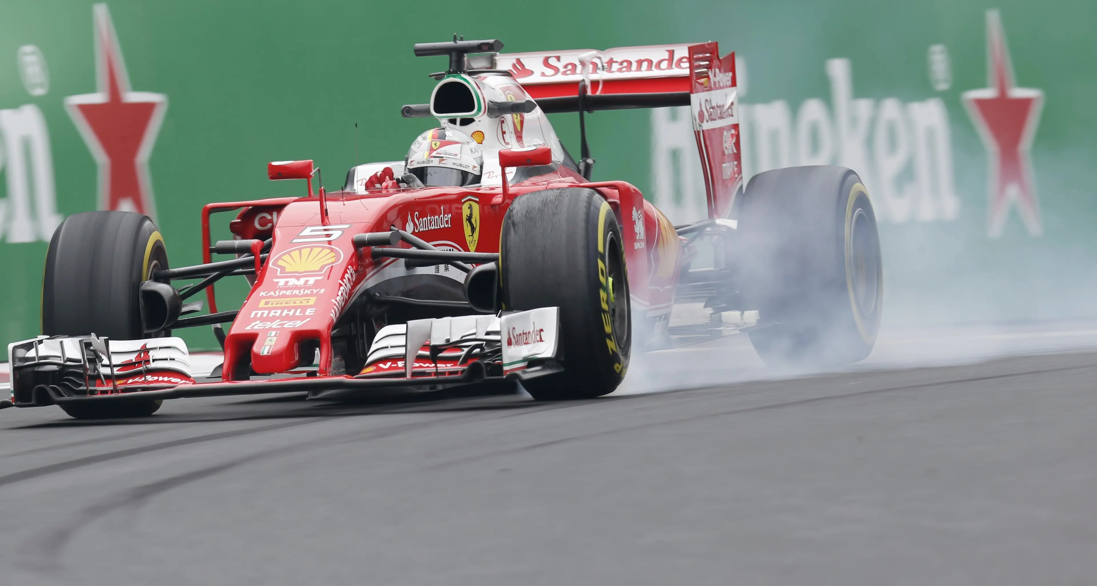 Vettel domina le prove in Messico La Ferrari davanti alle due Mercedes