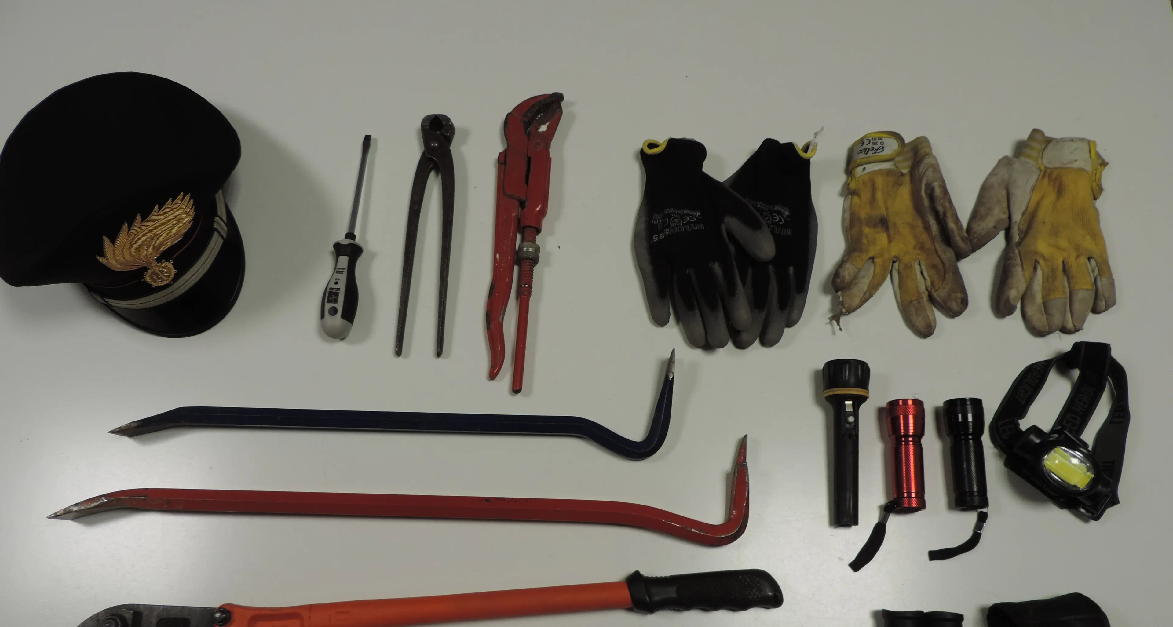 Hanno il kit da scassinatori Denunciati due bresciani