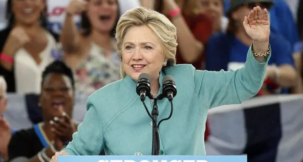 Fbi chiude indagine Clinton, Trump teme ko