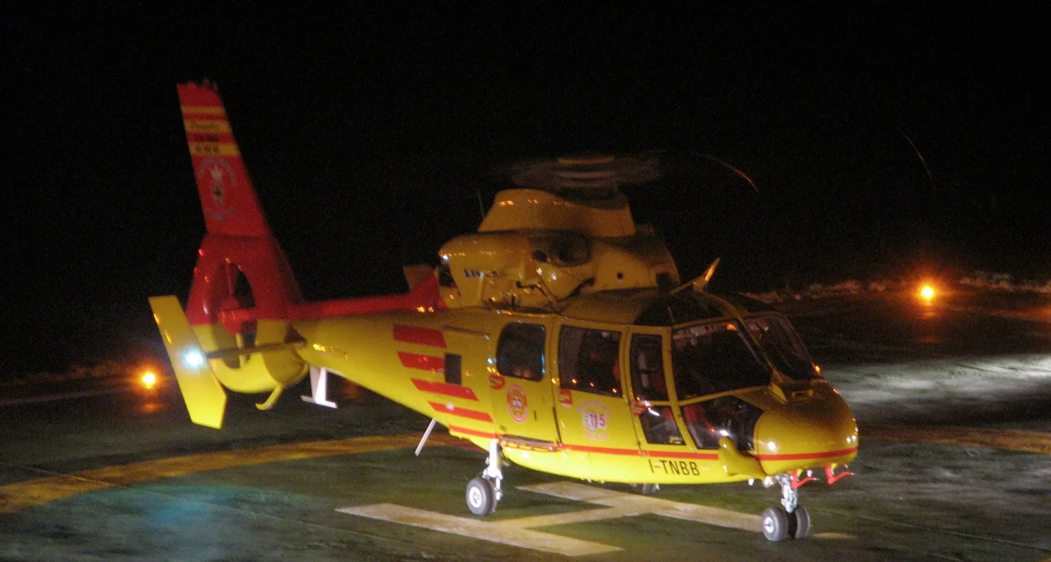 Caderzone, auto fuori strada Gravissima una donna