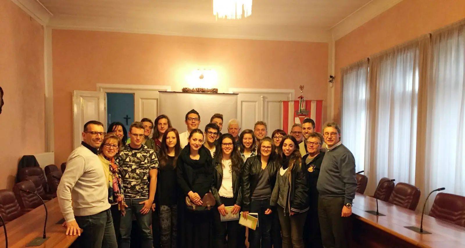 I neomaggiorenni del 1997 accolti in Comune a Cavalese