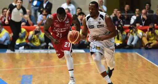 Playoff, Milano troppo forte L'Aquila ora è sotto 2-0